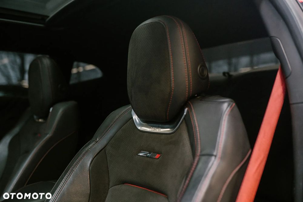 Chevrolet Camaro - 21