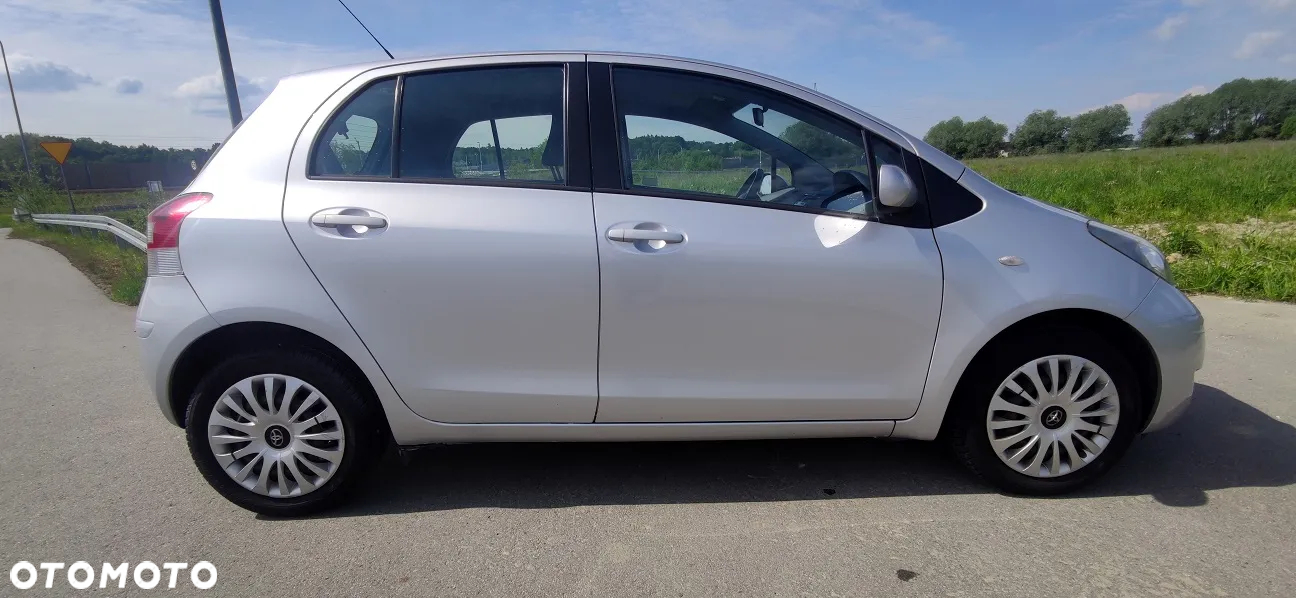 Toyota Yaris 1.33 Sol - 4