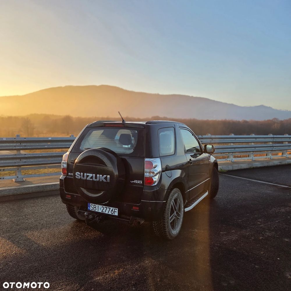 Suzuki Grand Vitara 1.6 De luxe - 12