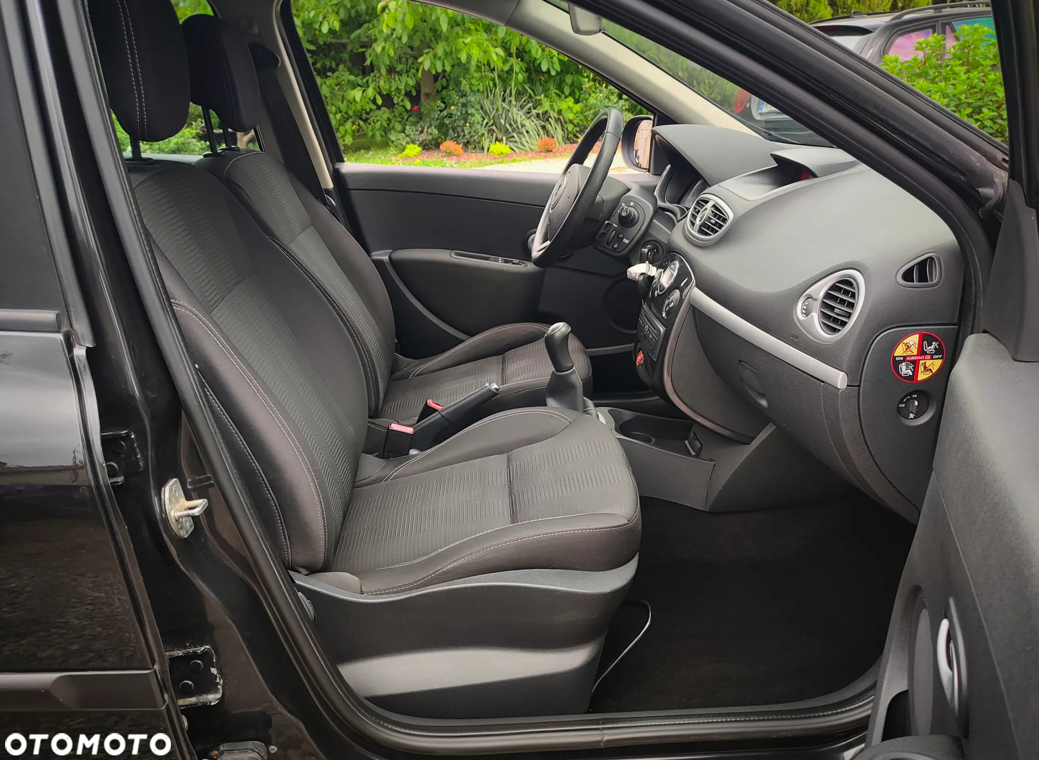 Renault Clio 1.5 dCi Authentique - 17