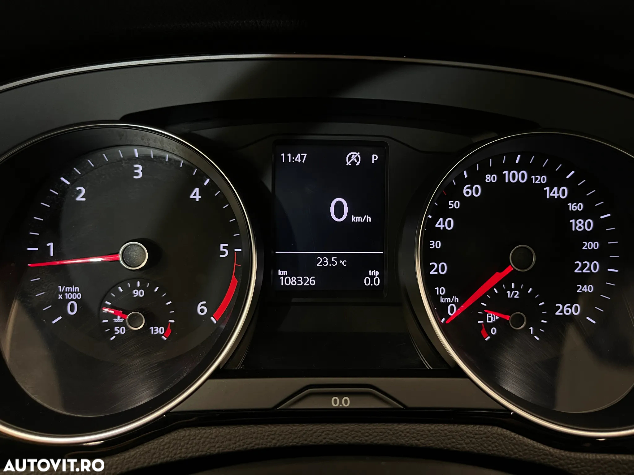 Volkswagen Passat 2.0 TDI DSG Comfortline - 28