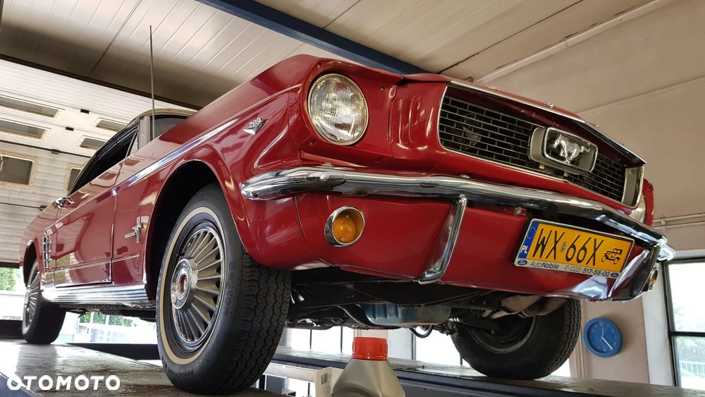 Ford Mustang - 29