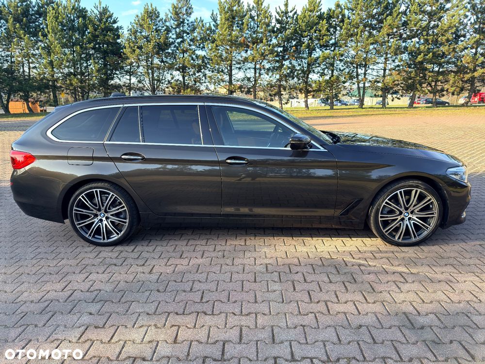 BMW Seria 5 520d Sport Line sport - 5