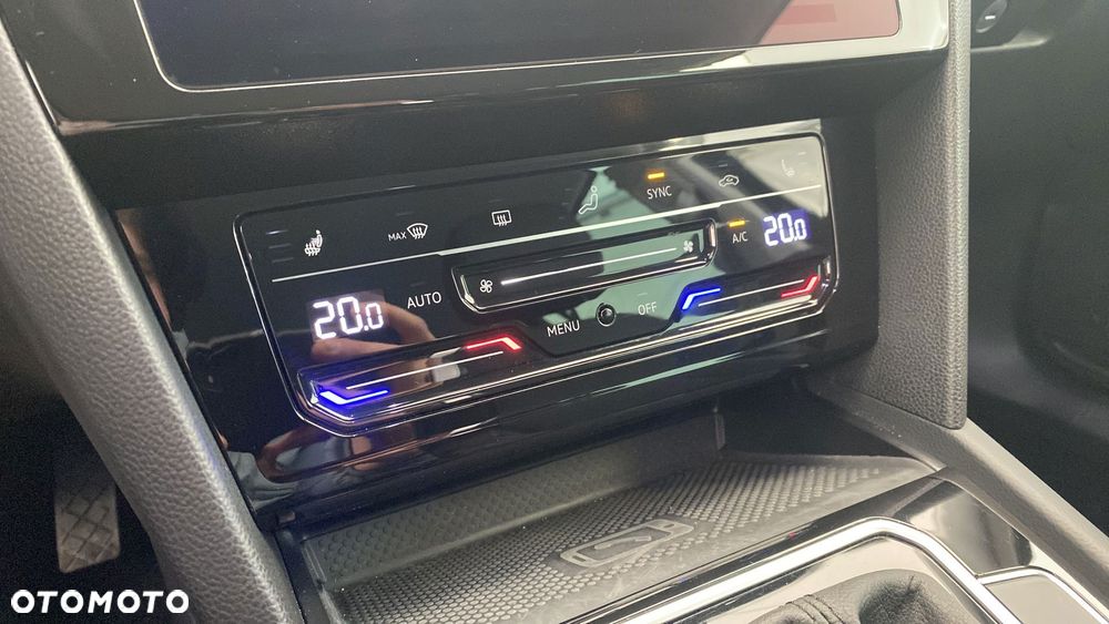 Volkswagen Passat - 19