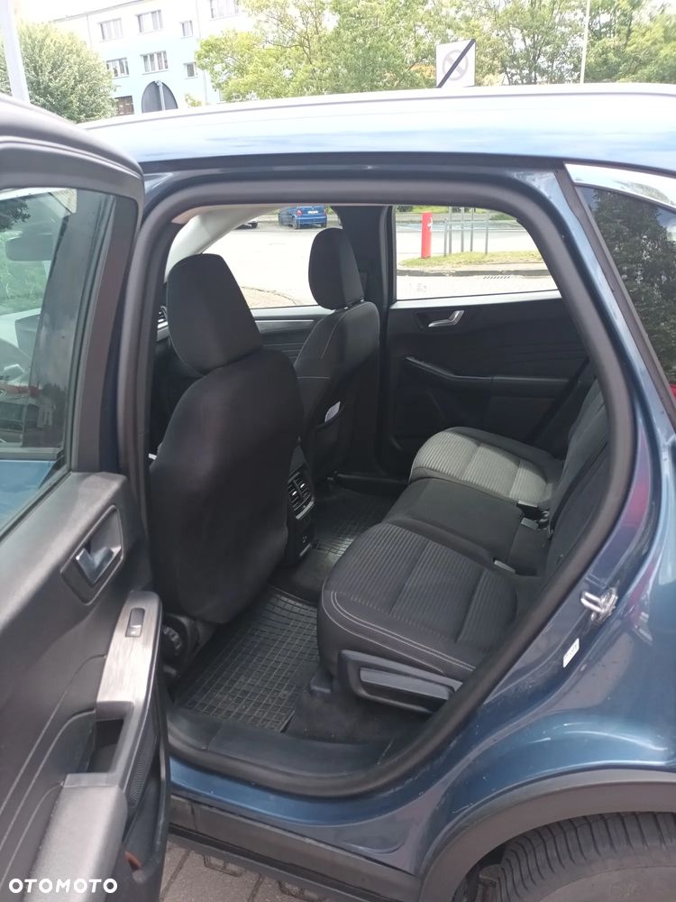 Ford Kuga 2.5 FHEV FWD Titanium - 9