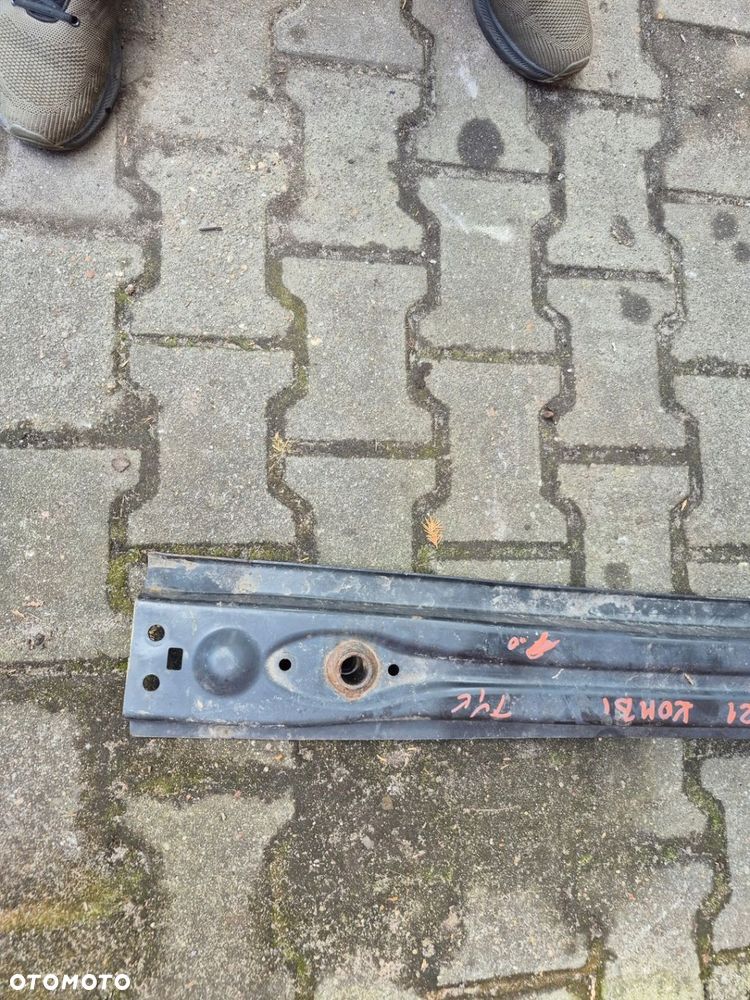 Toyota Corolla E21 kombi belka zderzaka 65897410039 - 2
