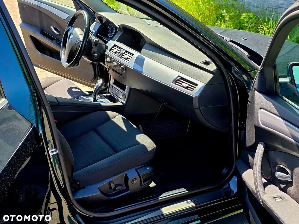 BMW Seria 5 520d - 10