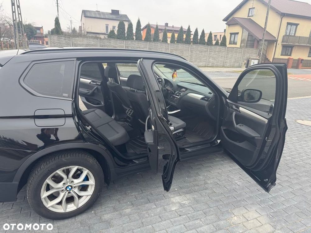 BMW X3 xDrive28i - 11
