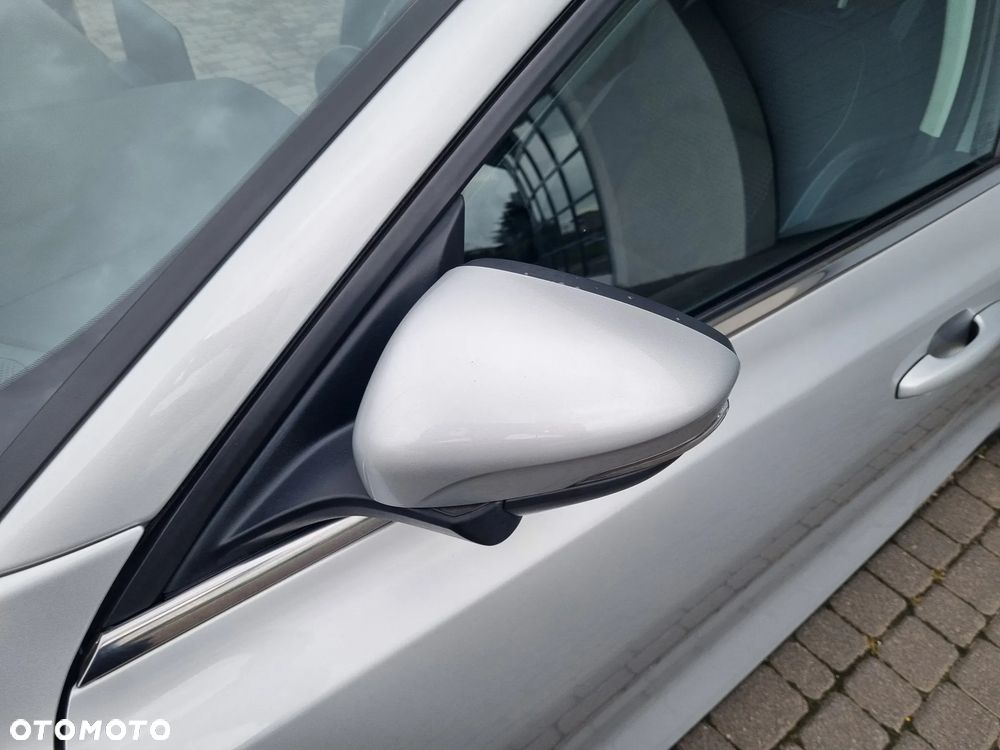 Ford Focus 1.0 EcoBoost Titanium - 28
