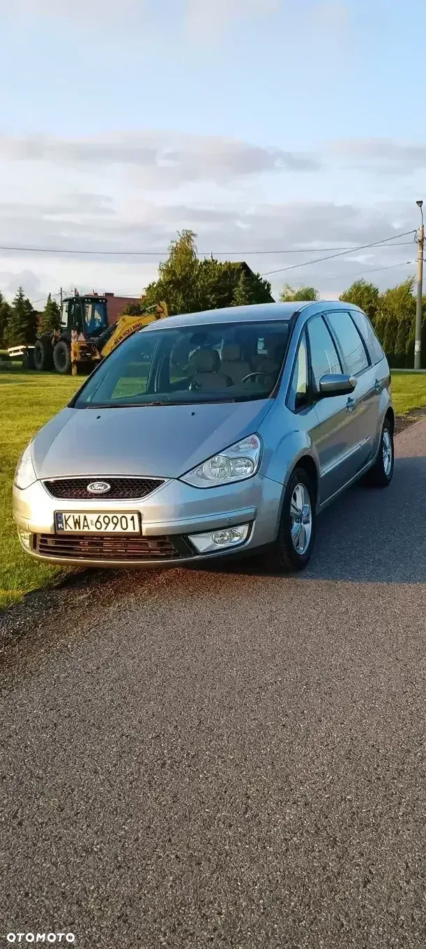Ford Galaxy - 15