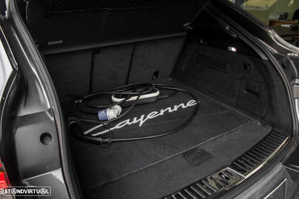 Porsche Cayenne Coupé E-Hybrid Tiptronic S - 30