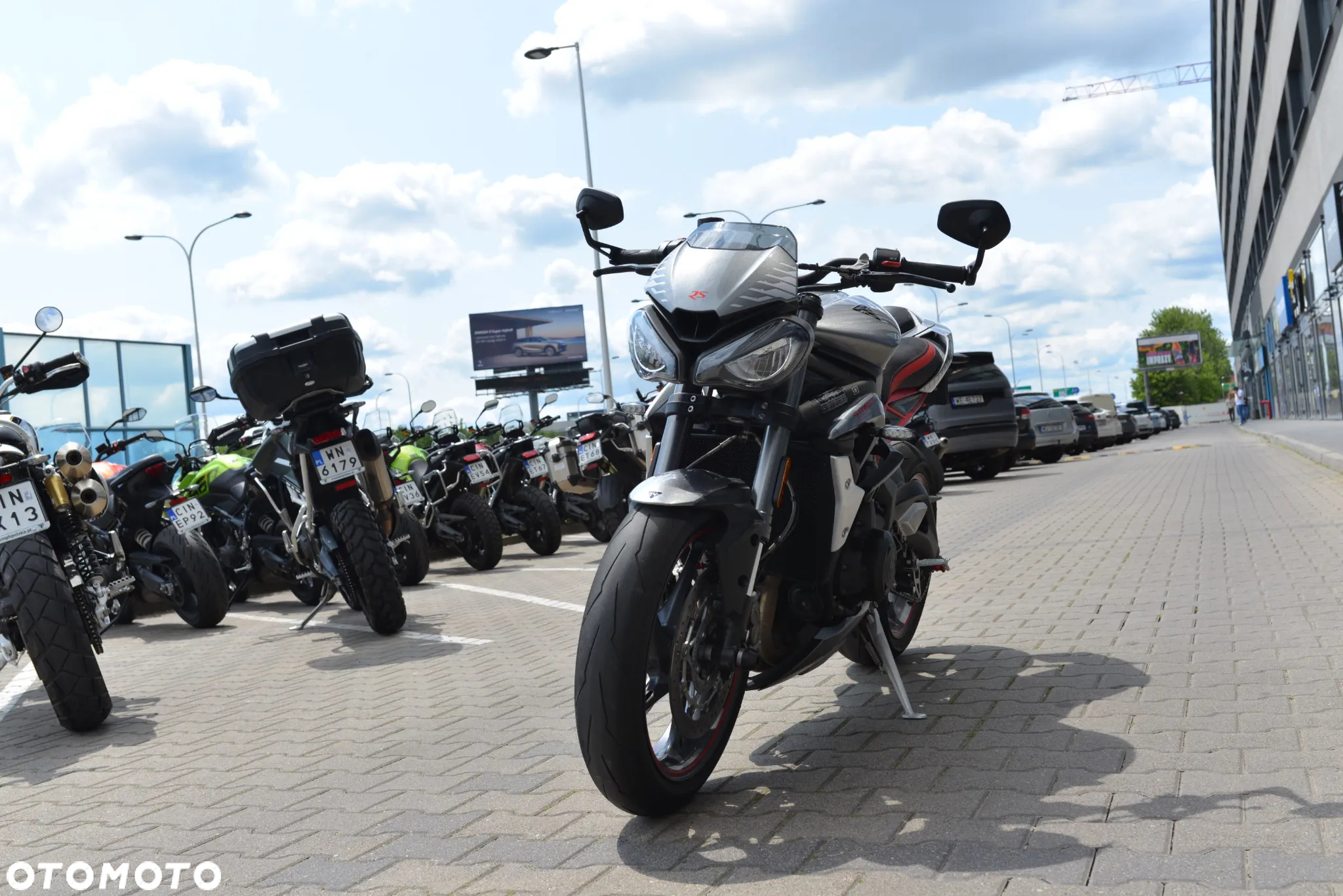 Triumph Street Triple - 9