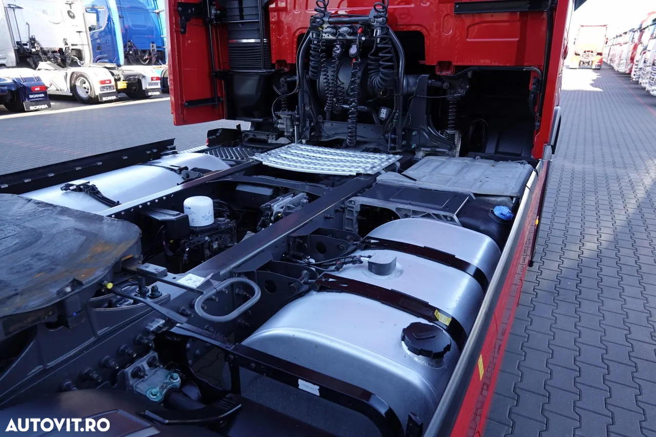 Volvo FH 500 / I-SAVE / XXL / AER CONDIȚIONAT PARCARE / MODEL NOU / ANVELOPE 100% / DUPĂ CONTRACTUL DE SERVICE GOLDEN - 19
