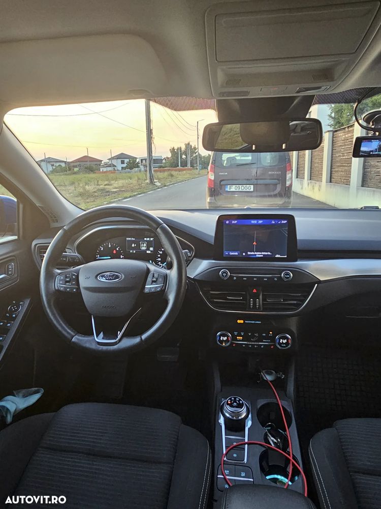 Ford Focus 2.0 EcoBlue Titanium Business - 17