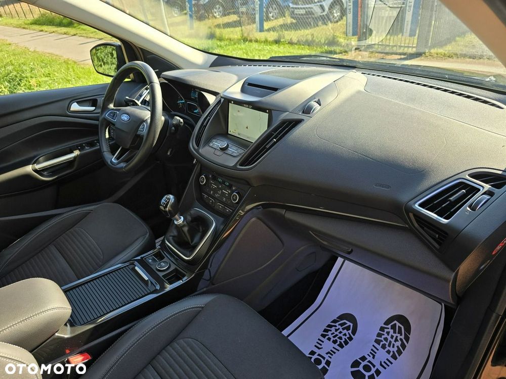 Ford Kuga - 18