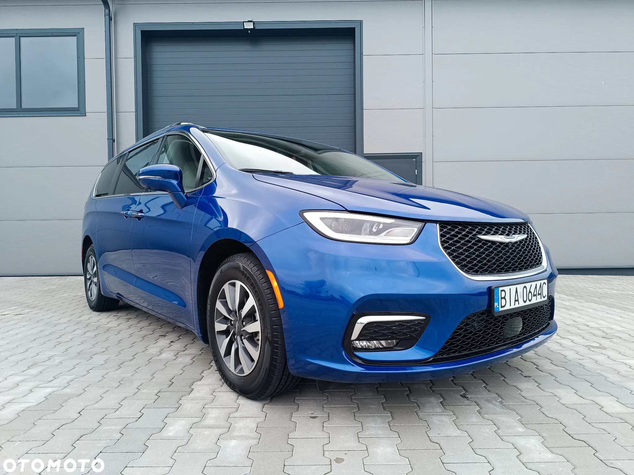 Chrysler Pacifica - 13