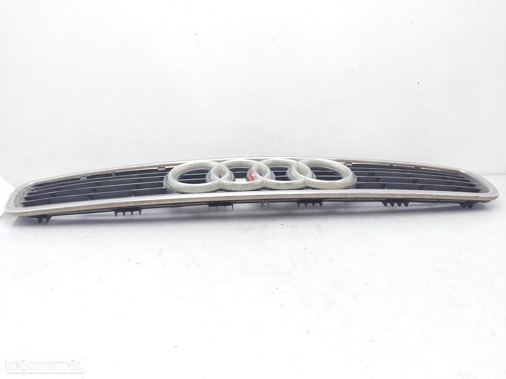 GRELHA FRONTAL AUDI A4 AVANT 1997 - 3