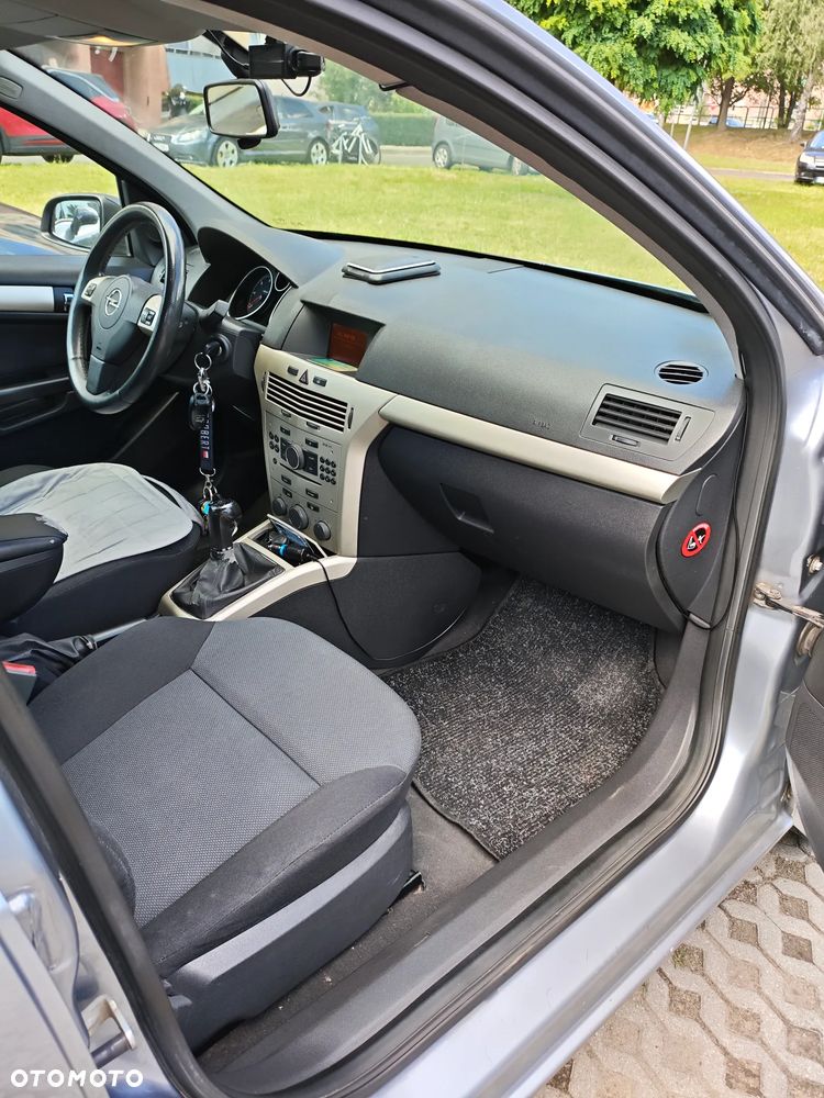 Opel Astra 1.3 CDTI - 3