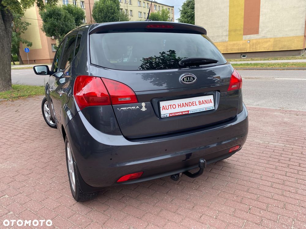 Kia Venga 1.6 CVVT Titanium Collection - 17