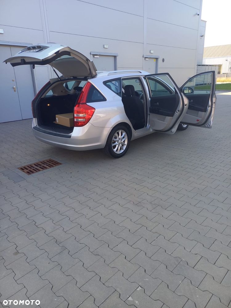 Kia Ceed - 15