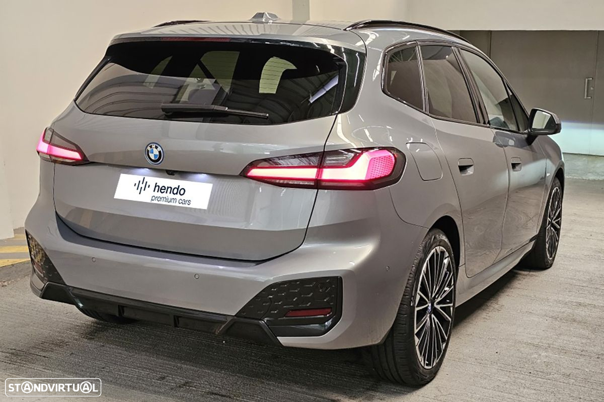BMW 225i Active Tourer - 6