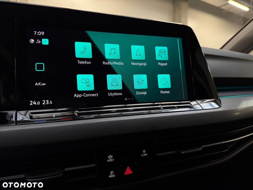 Volkswagen Golf - 34