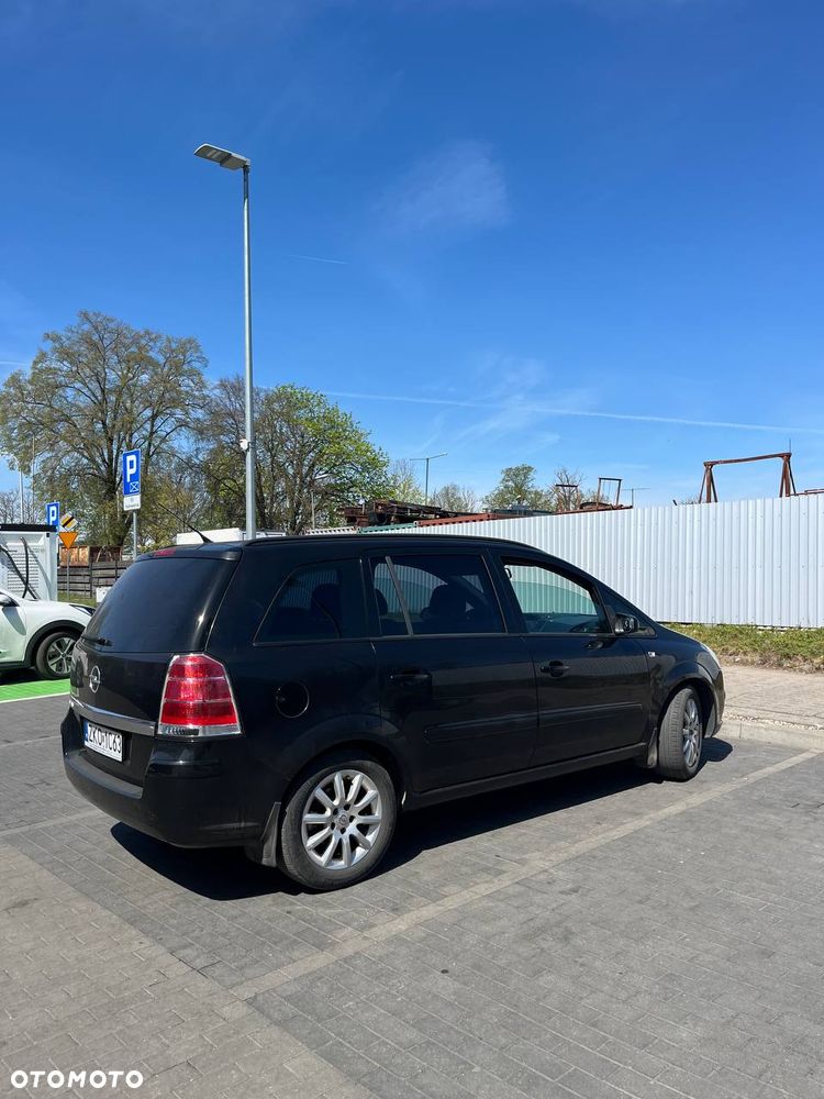 Opel Zafira - 4