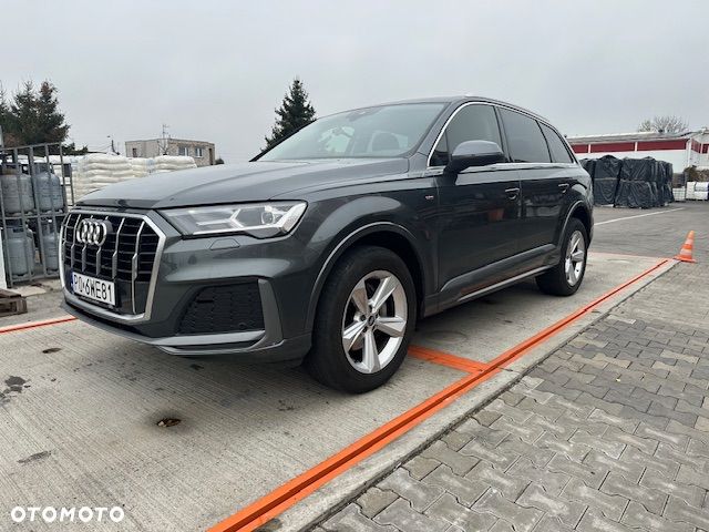 Audi Q7 - 1