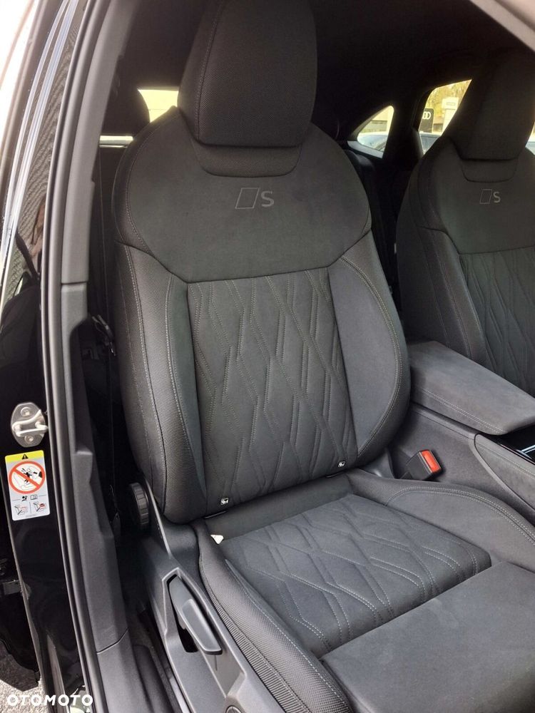 Audi Q3 Sportback - 16