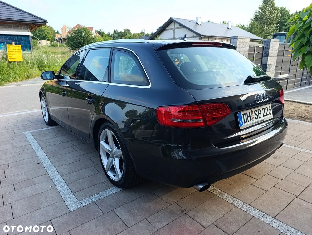 Audi A4 Avant - 28
