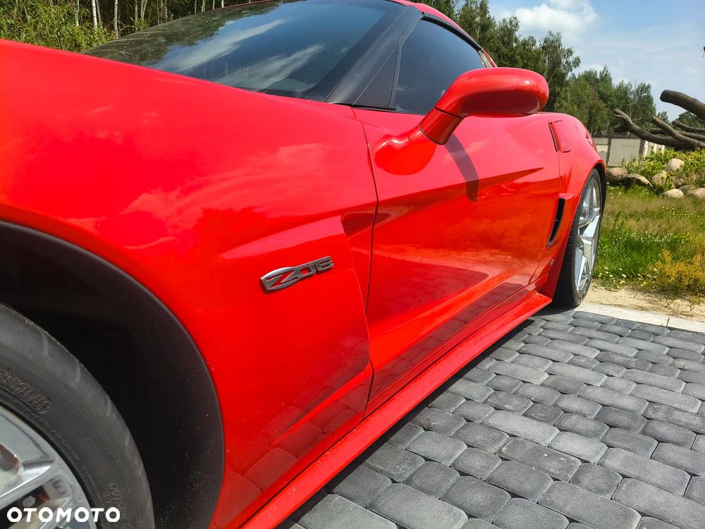 Chevrolet Corvette - 10