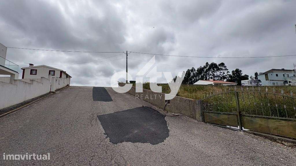 TERRENO URBANO COM PROJETO APROVADO PRÓXIMO LAGOA DE OBIDOS, - Grande imagem: 2/17