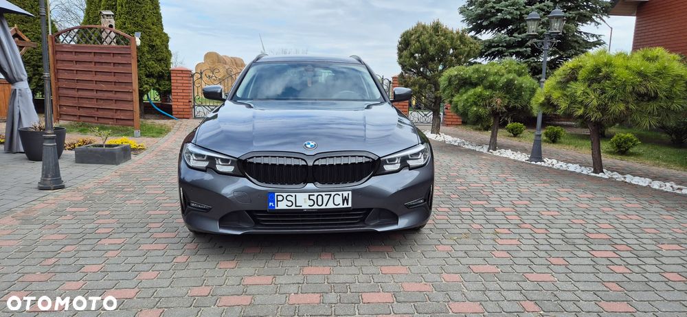 BMW Seria 3 320d xDrive Edition M Sport Shadow - 2