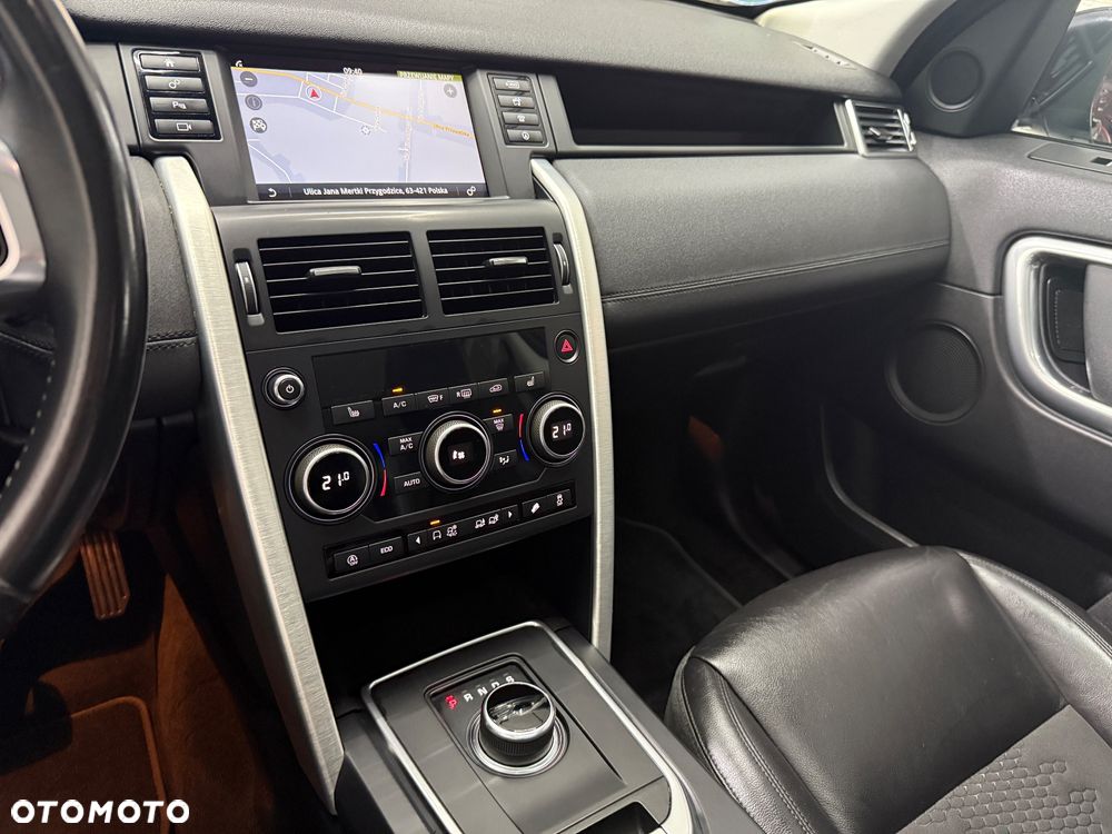 Land Rover Discovery Sport D180 - 28