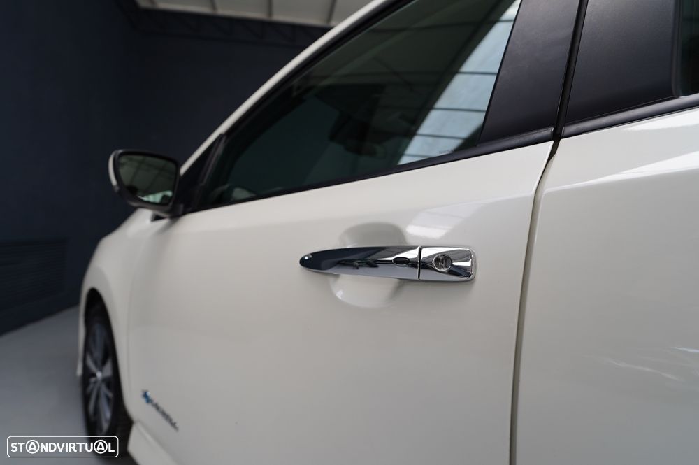 Nissan Leaf N-Connecta - 29