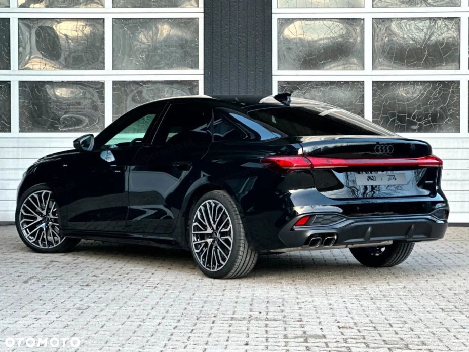 Audi A5 Limousine - 3