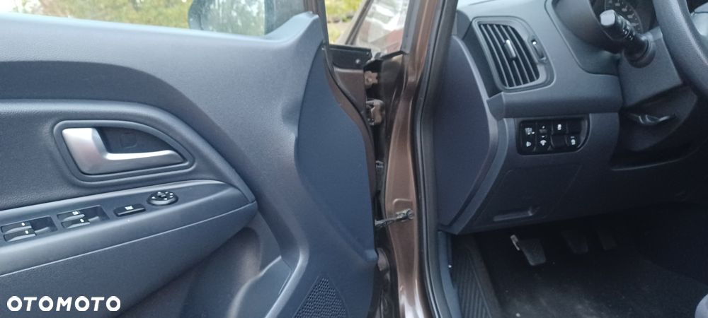 Kia Rio 1.2 Business Line - 6