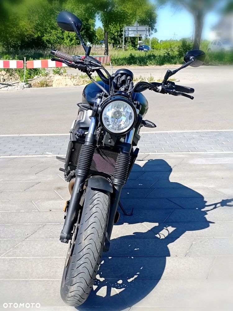 Yamaha XSR - 7