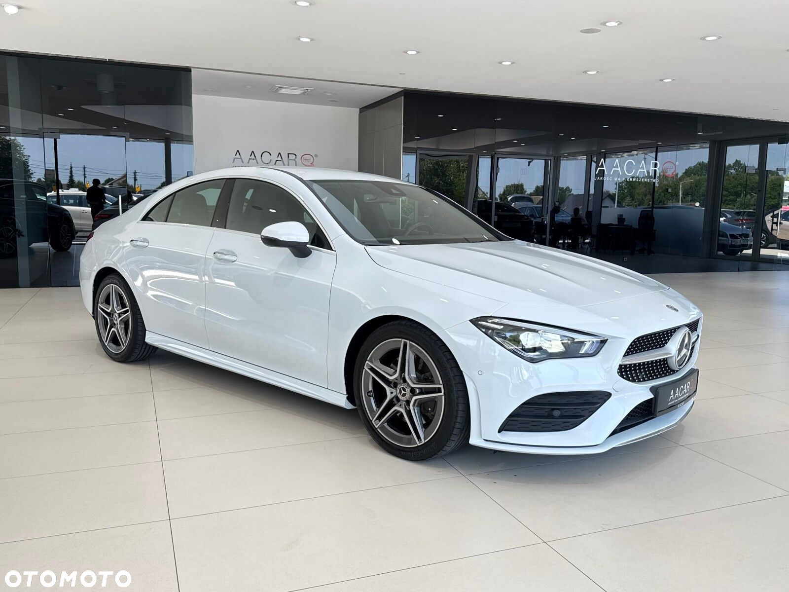 Mercedes-Benz CLA - 6