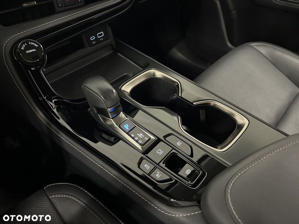 Lexus NX 350h Business AWD - 28