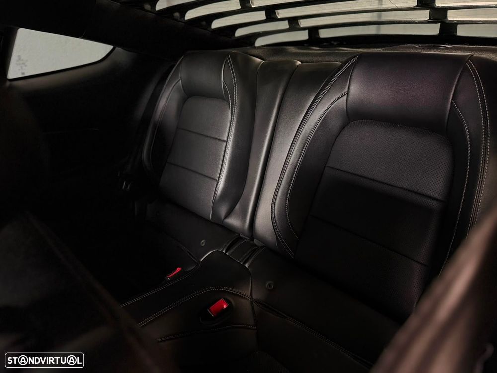 Ford Mustang 2.3 Eco Boost - 35