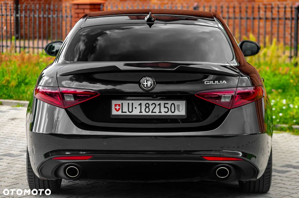 Alfa Romeo Giulia 2.2 D Turbo Super - 14