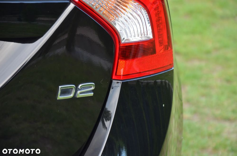 Volvo V60 D2 Drive-E Momentum - 13