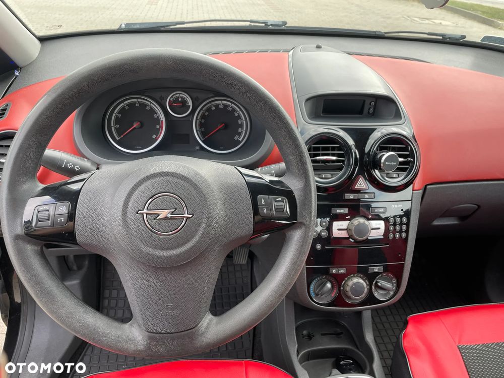 Opel Corsa 1.4 16V Cosmo - 13