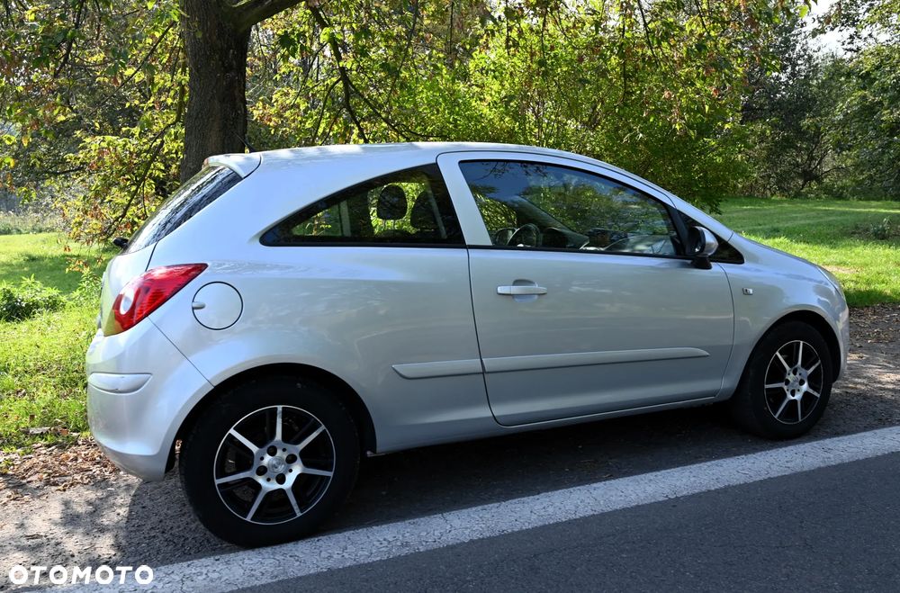 Opel Corsa - 21