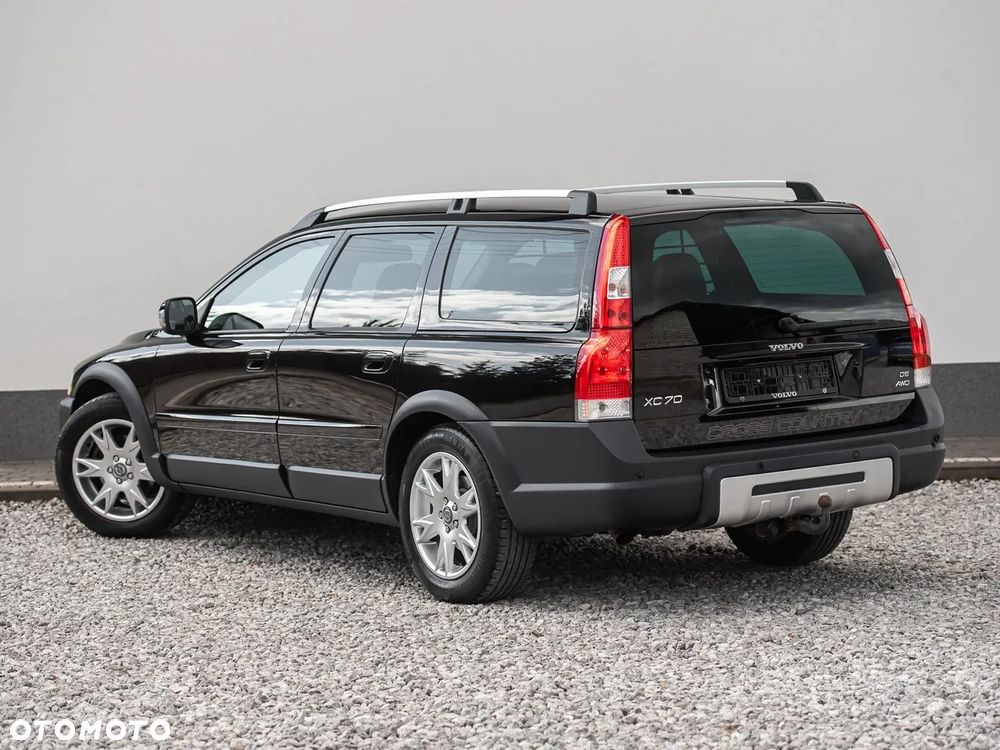 Volvo XC 70 D5 AWD Kinetic - 9