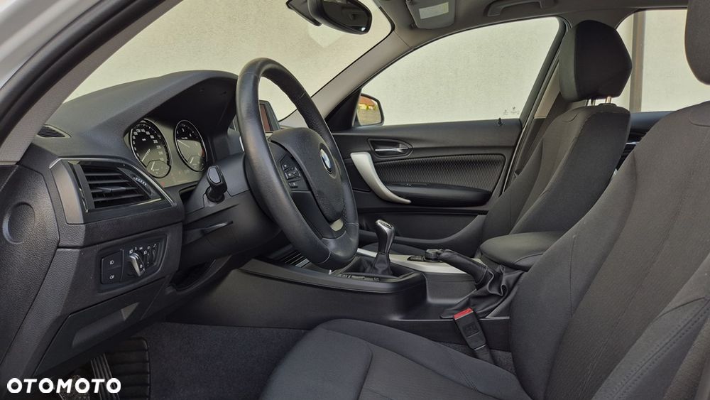 BMW Seria 1 116d Sport Line Shadow - 27
