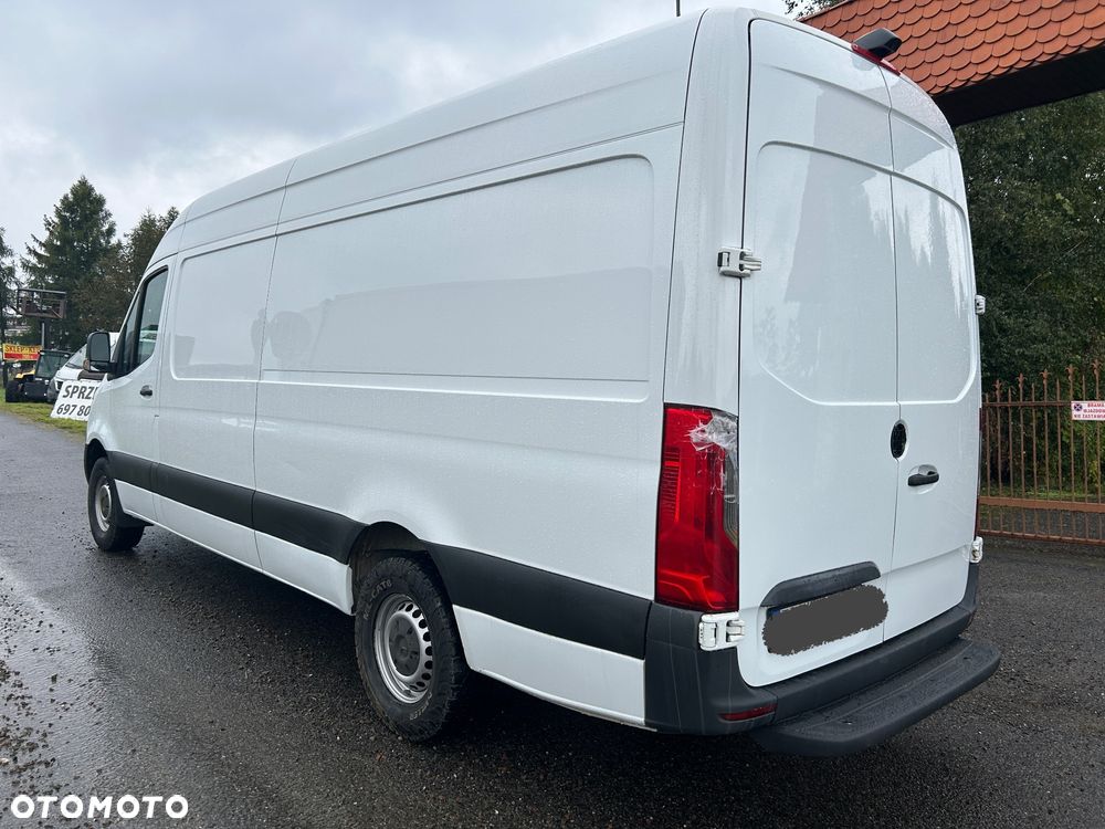 Mercedes-Benz Sprinter - 5
