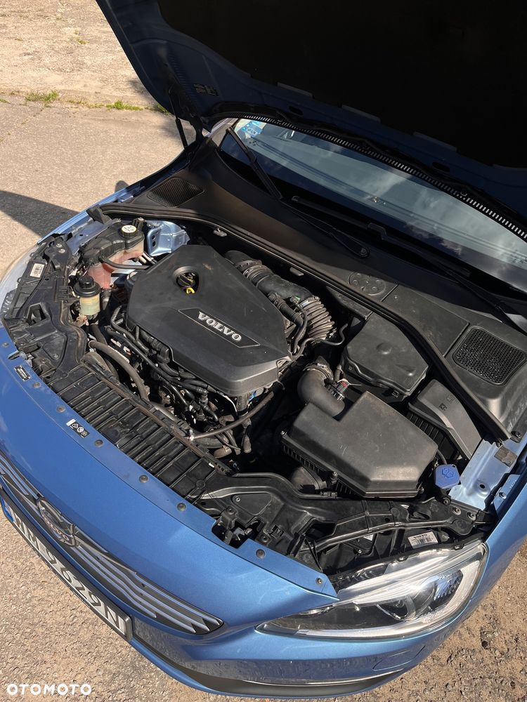 Volvo V60 T3 Momentum - 11