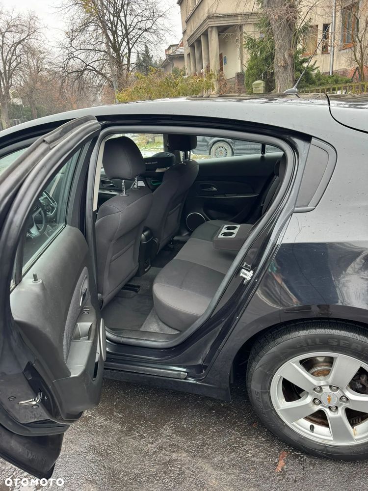 Chevrolet Cruze 1.6 LT+ - 17